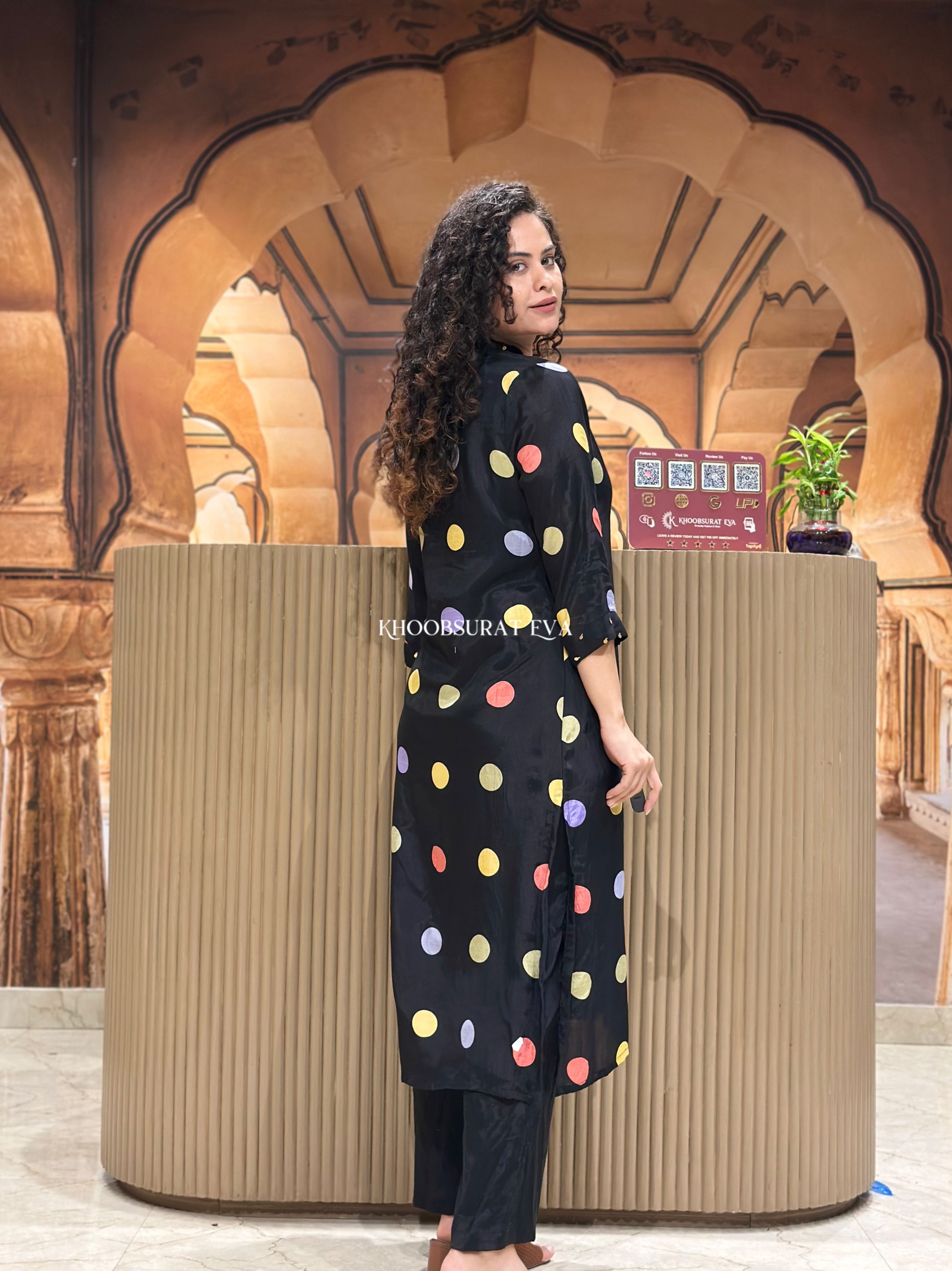 Rakhi Outfits Glow Kurta Set