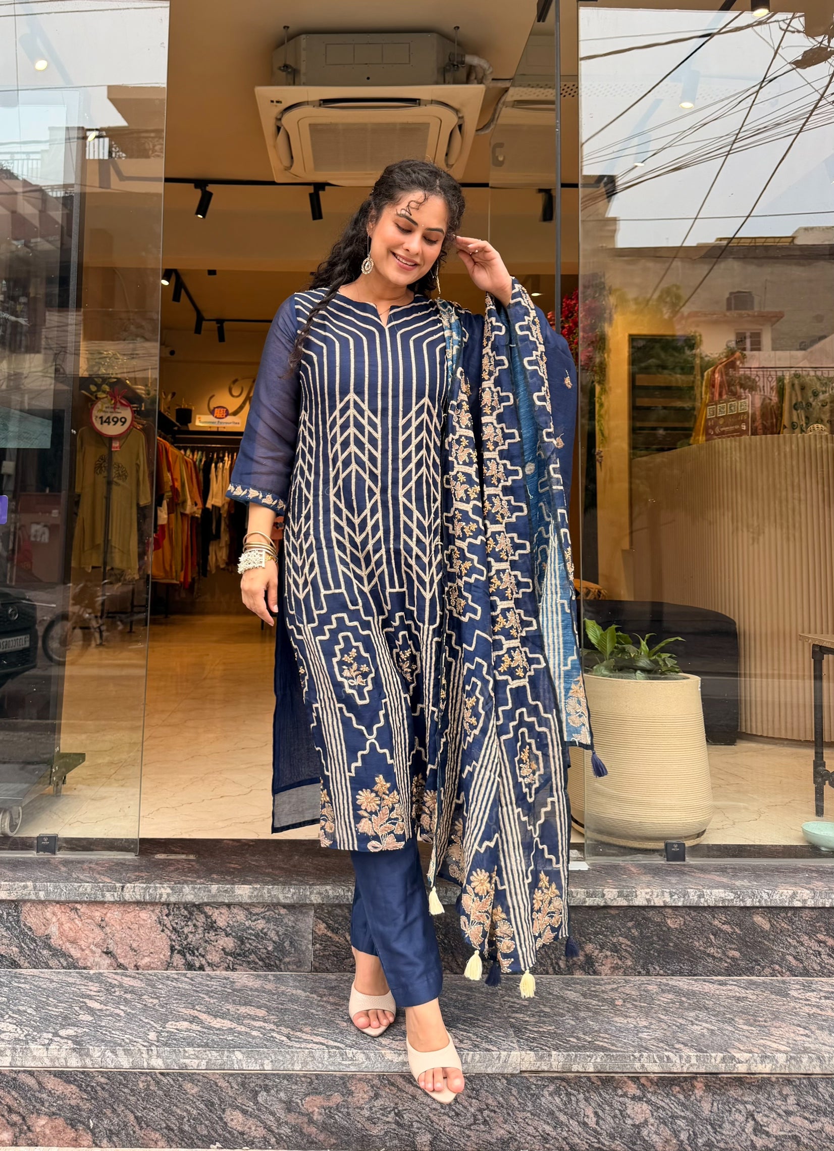 Rimjhim Embroidered Dupatta Set