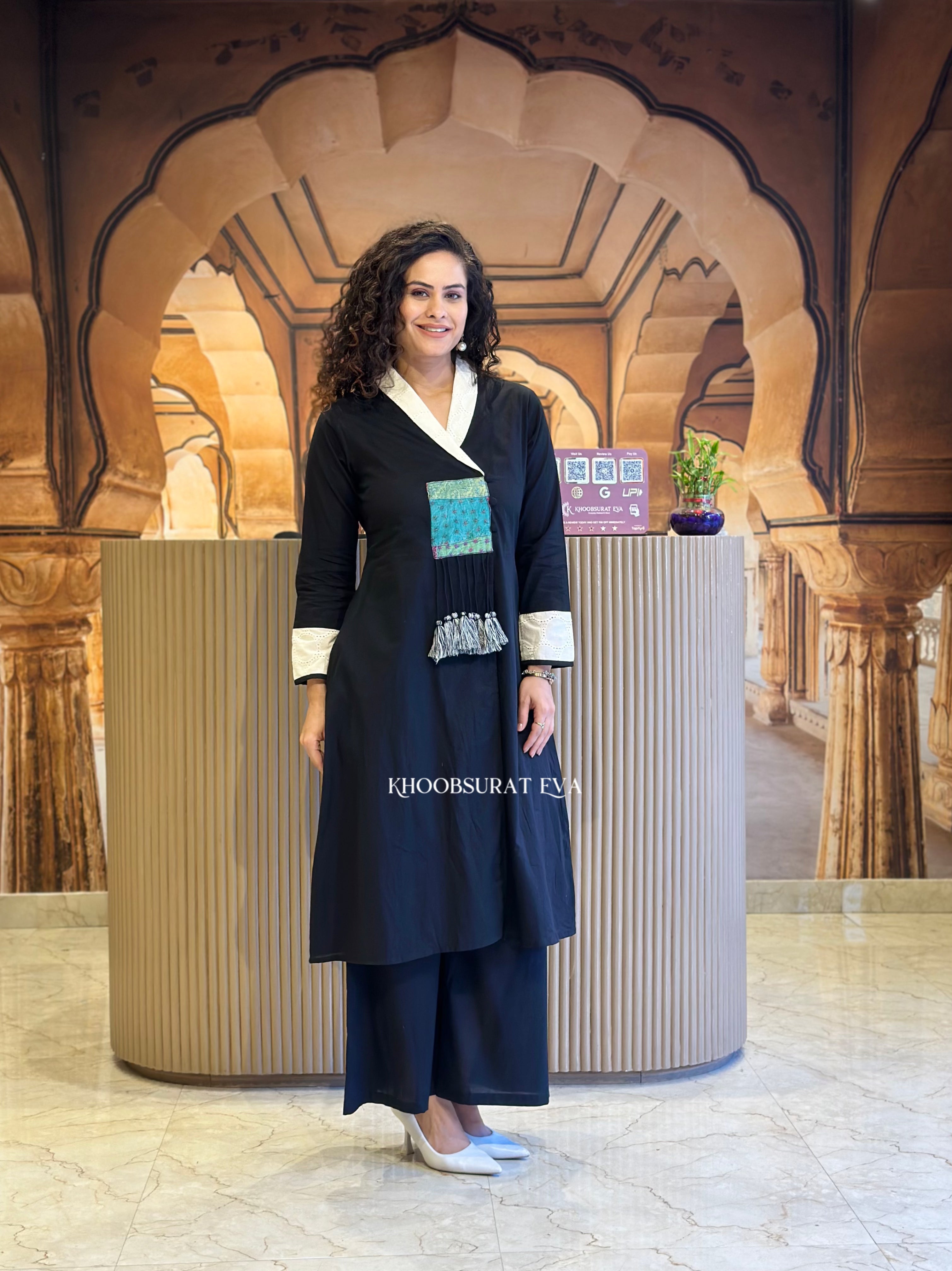 House of Beauty Black Kurta Set