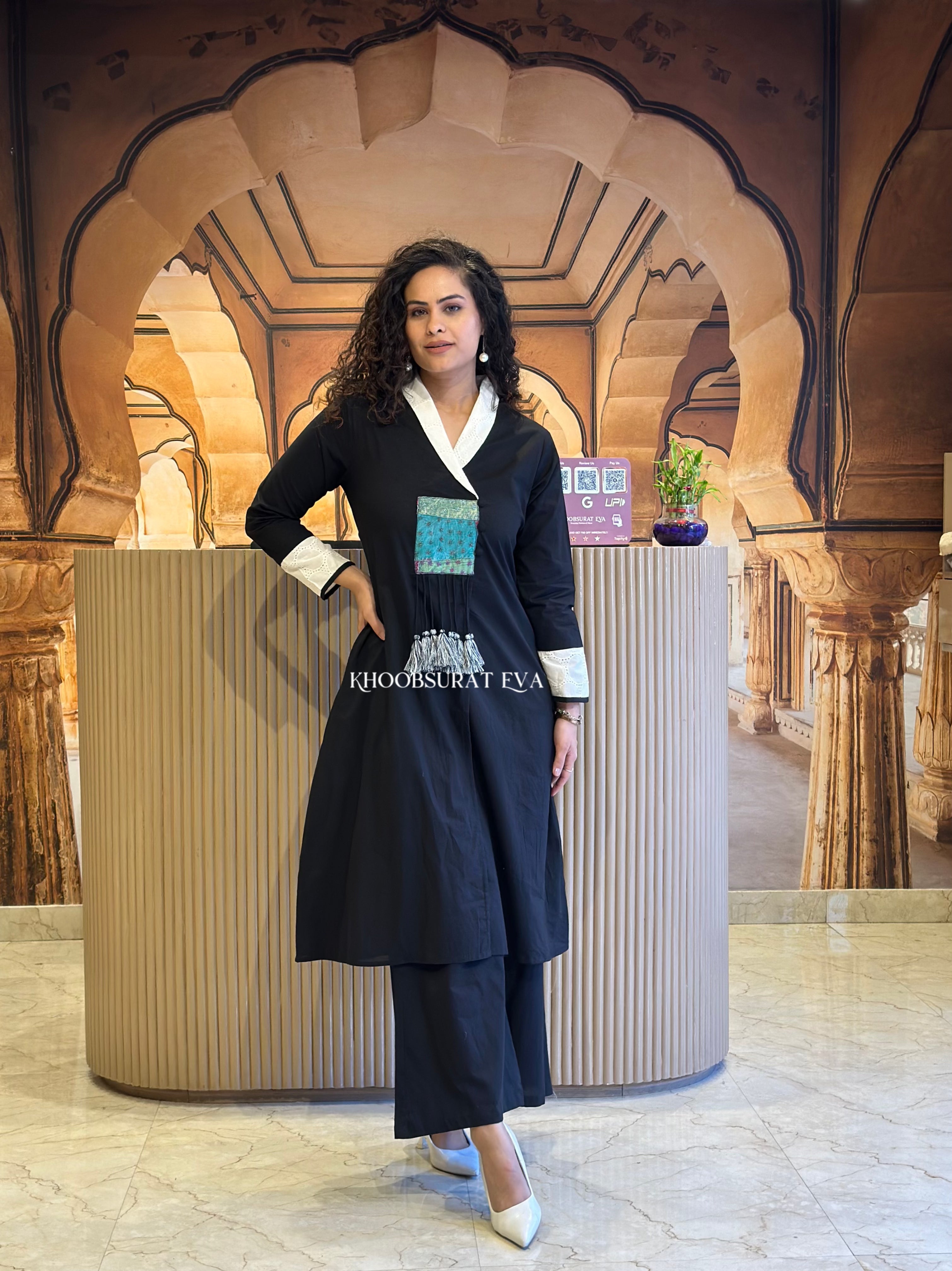 House of Beauty Black Kurta Set