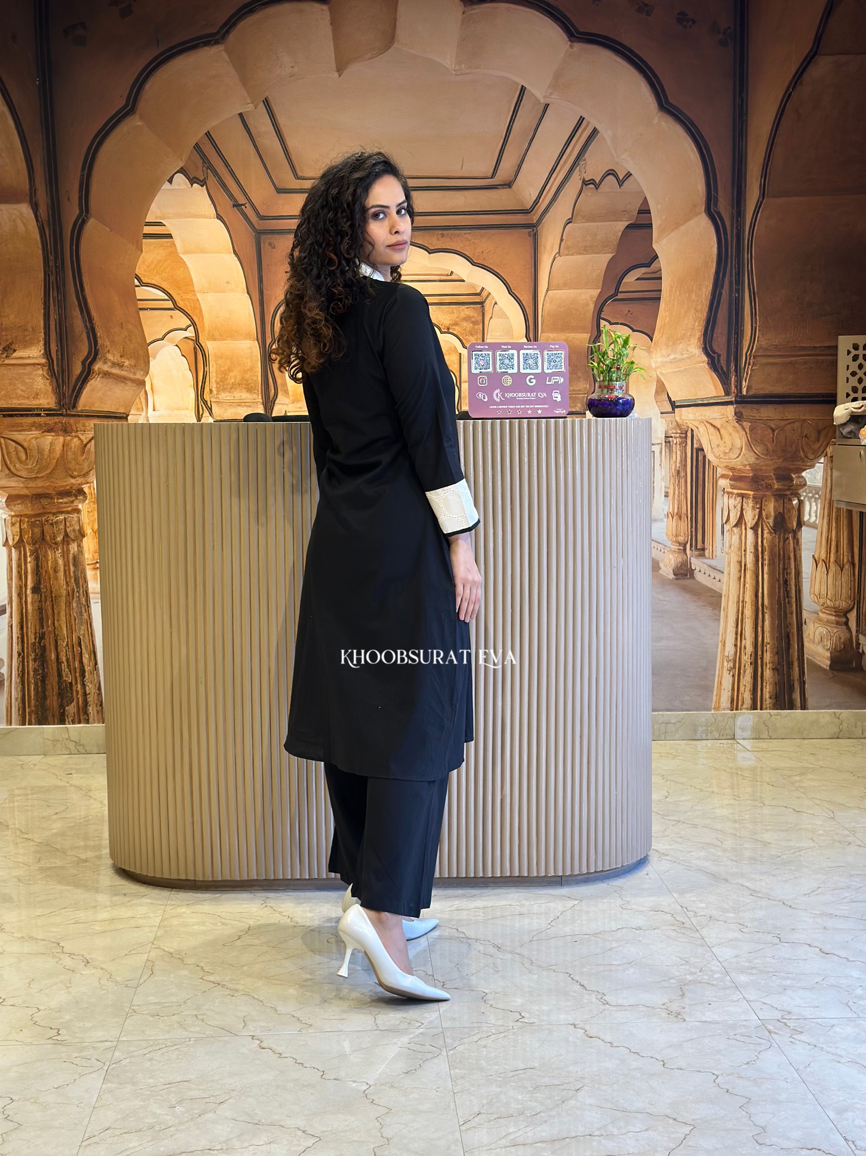 House of Beauty Black Kurta Set