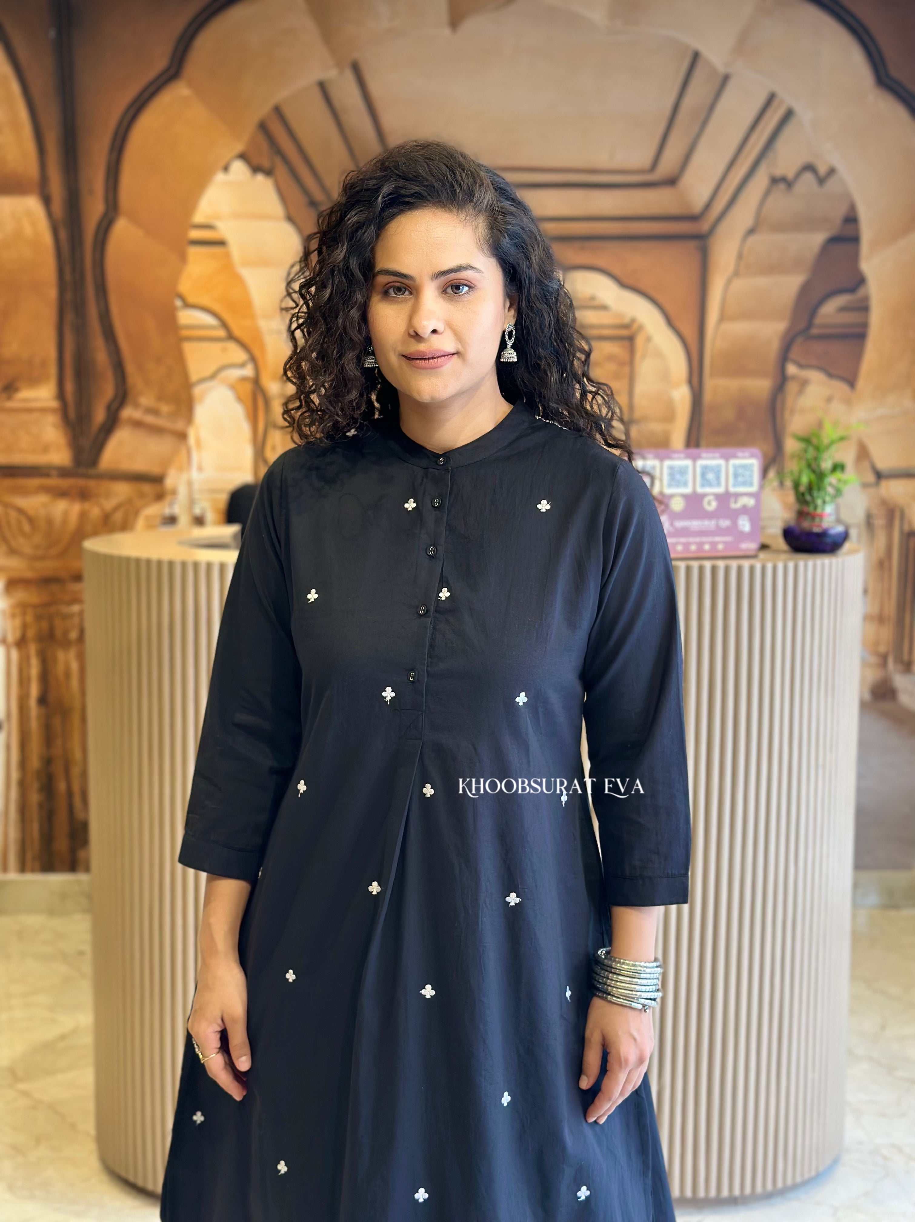 Colors Queen Black Kurta Set