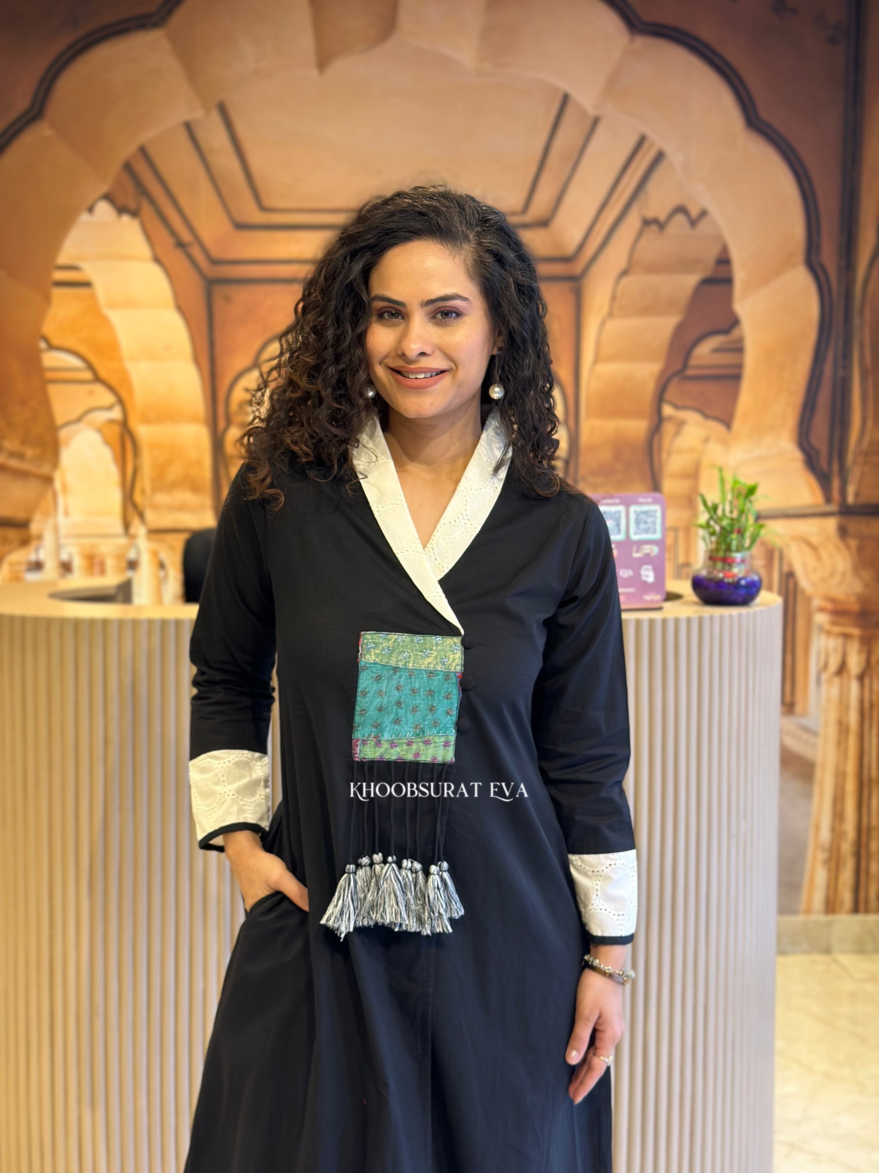 House of Beauty Black Kurta Set