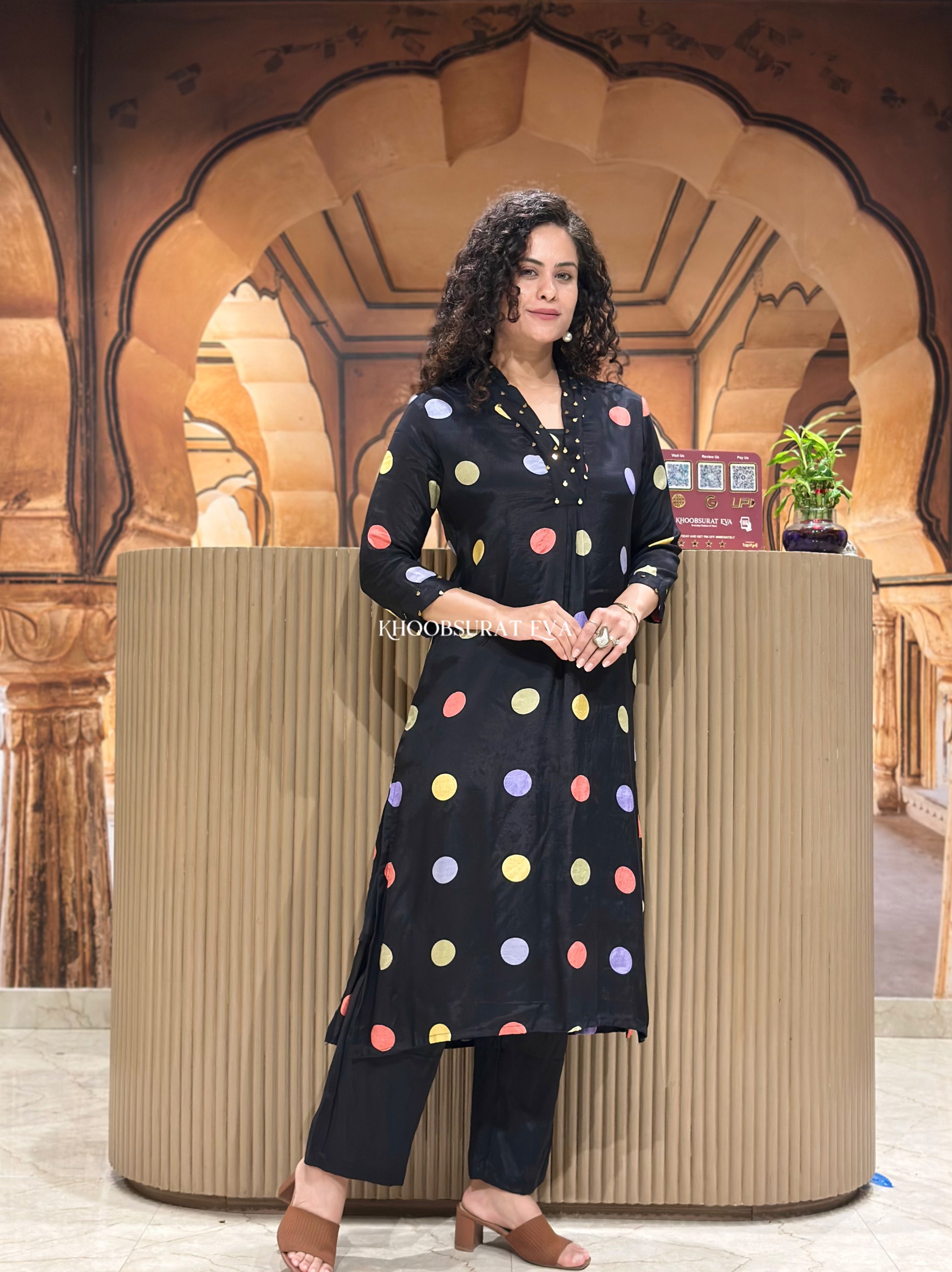 Rakhi Outfits Glow Kurta Set