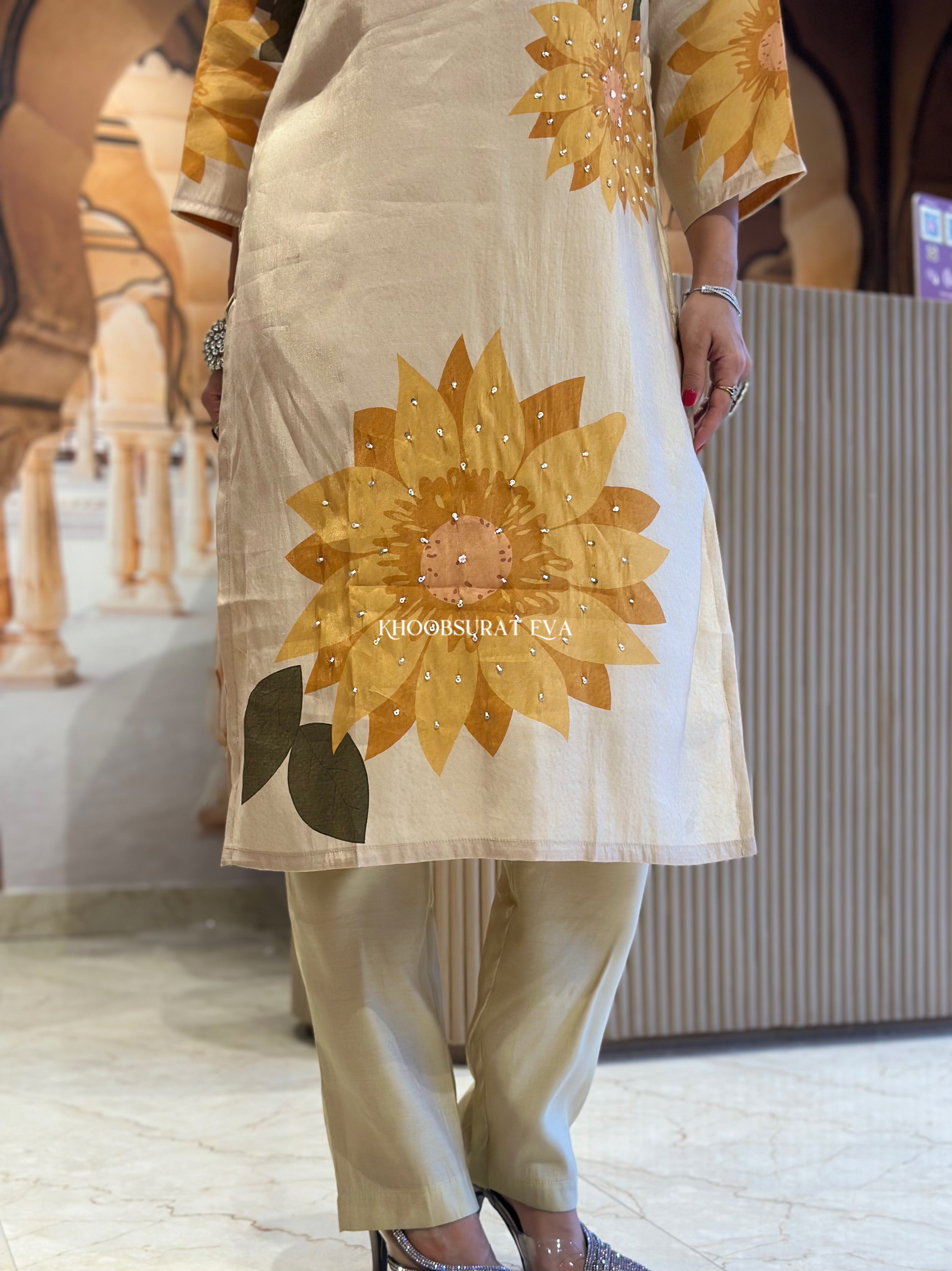 Sundari Festive Dupatta Set