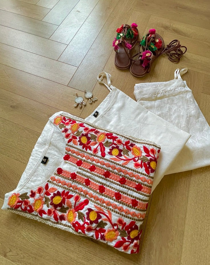 WHITE EMBROIDERED COTTON COORD SET