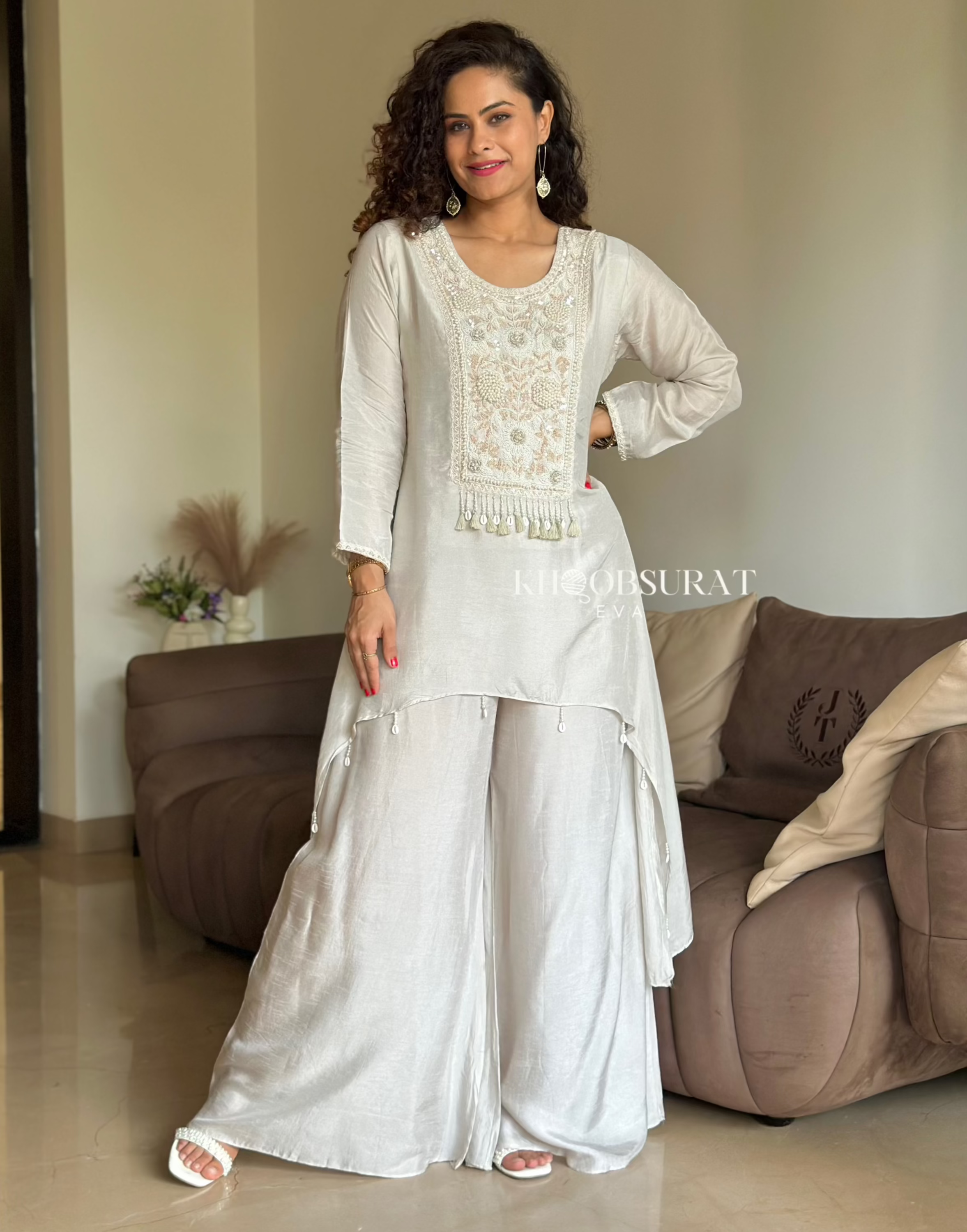 Apsara In White Wedding Kurti Set