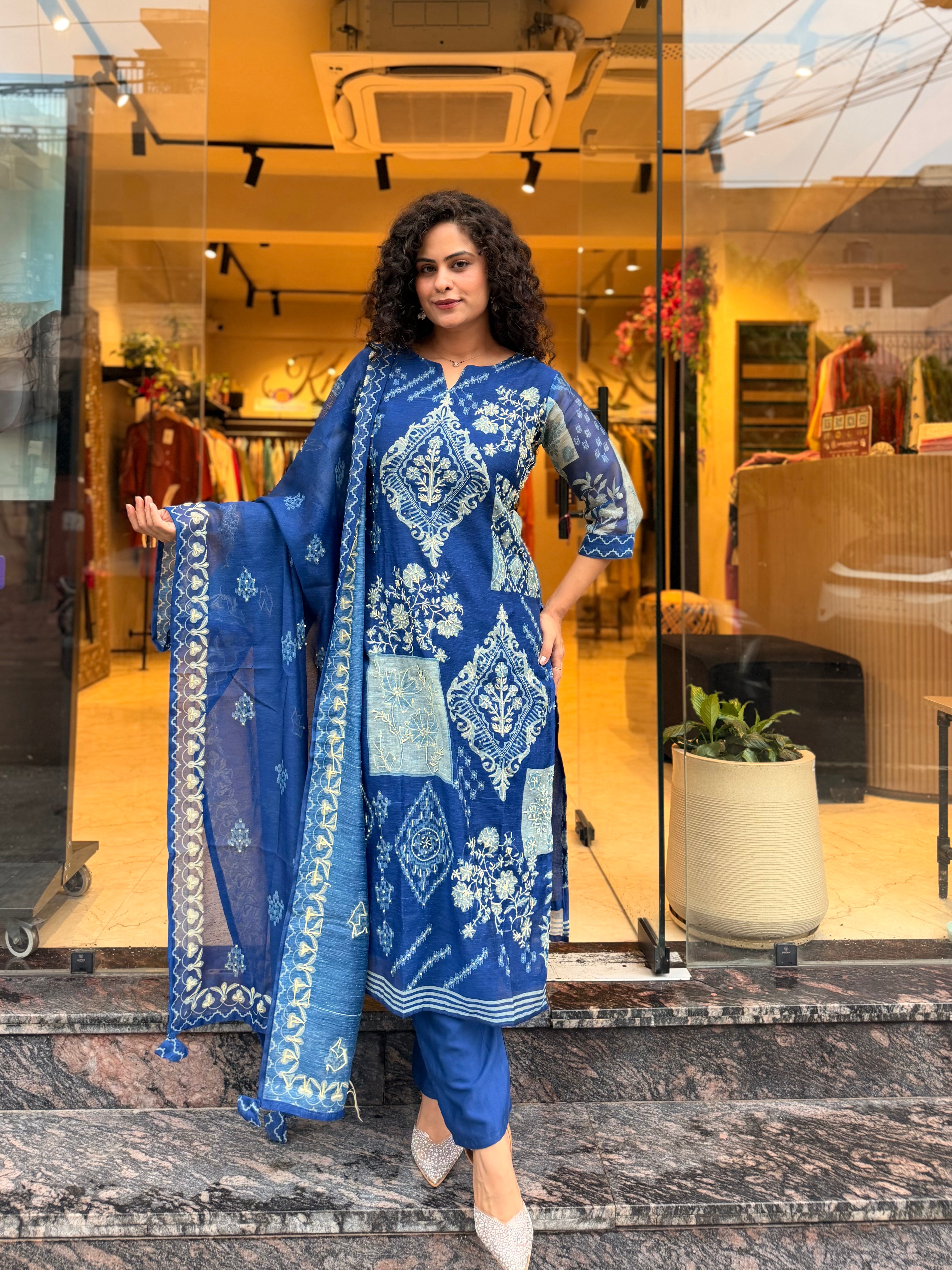 Rimjhim Embroidered Dupatta Set