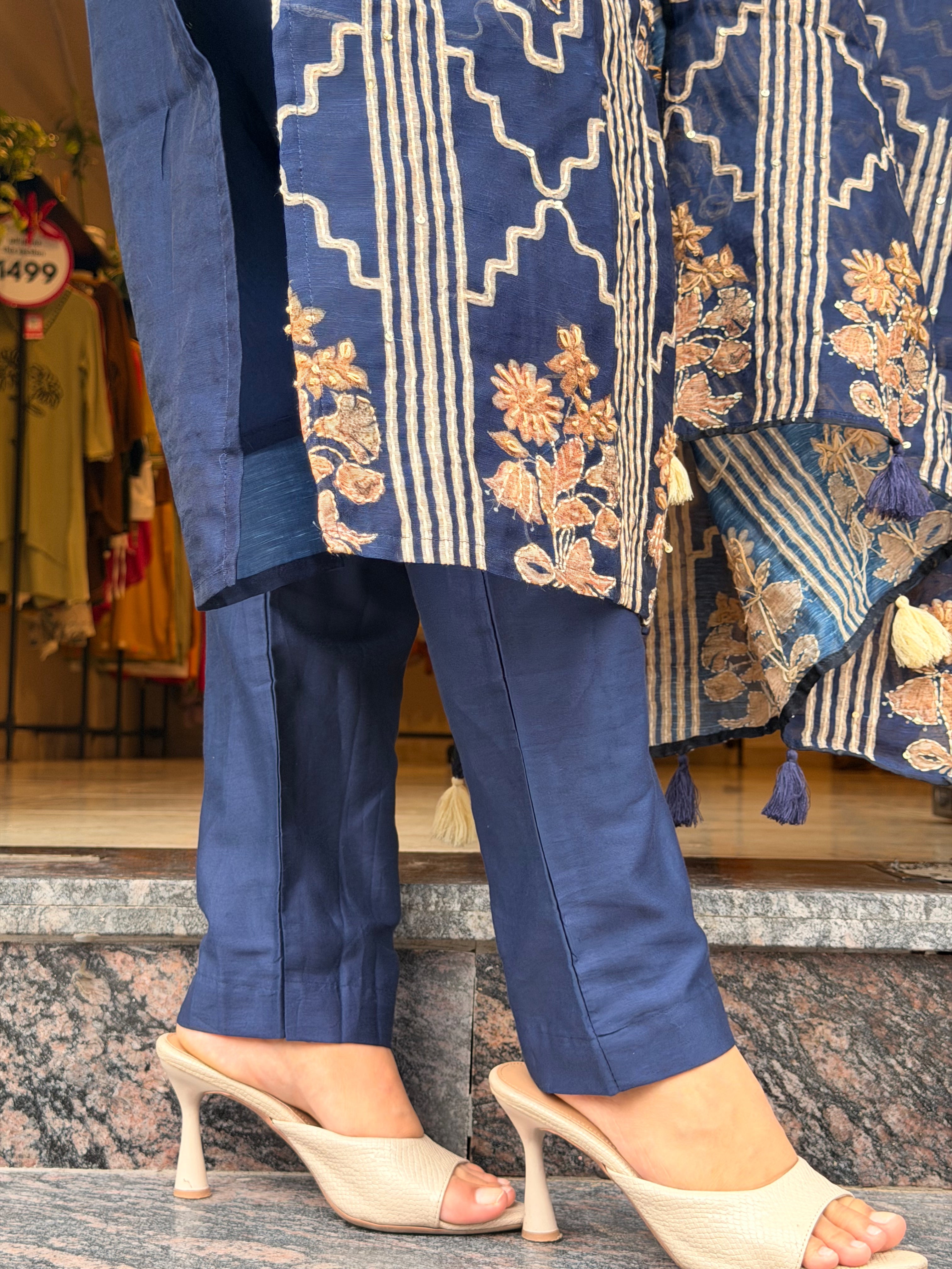 Rimjhim Embroidered Dupatta Set