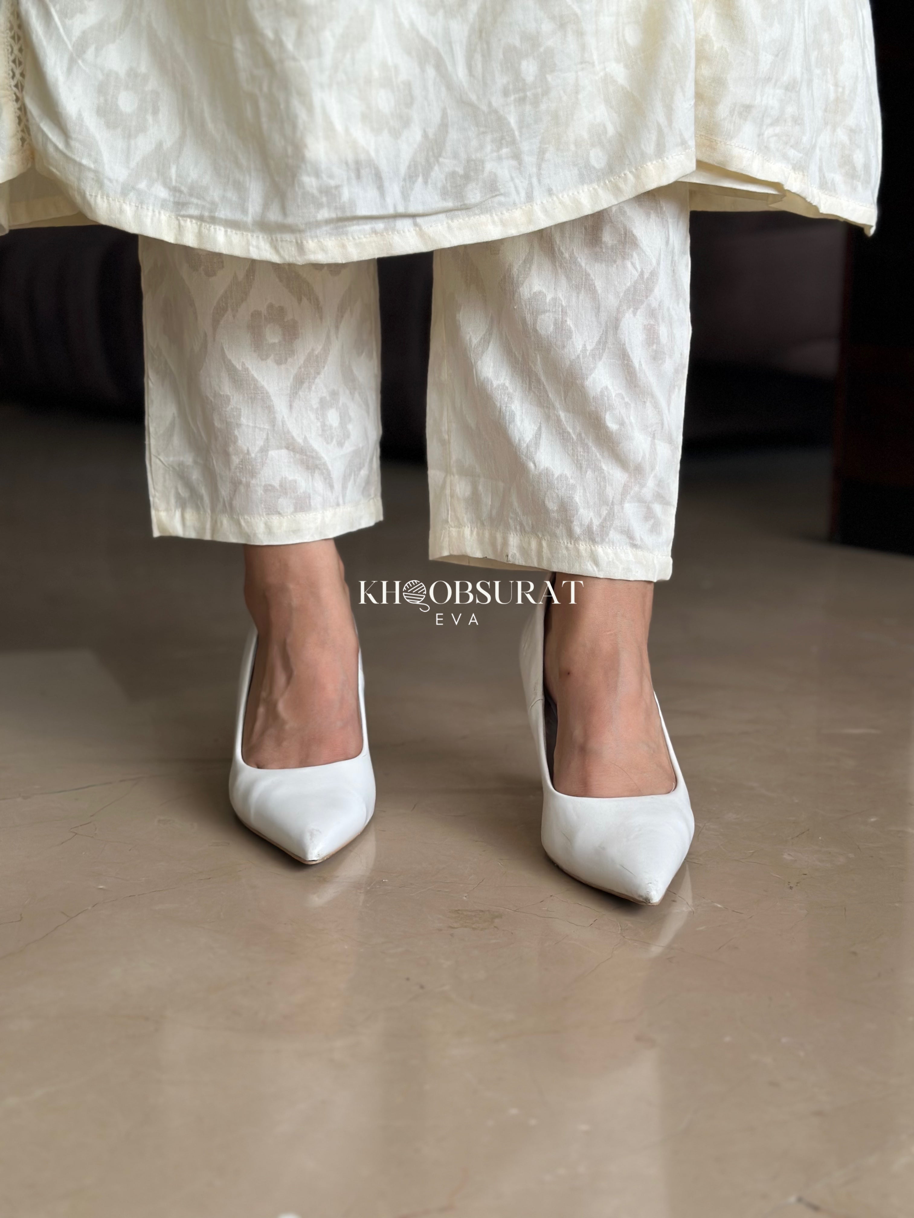 WHITE EMBROIDERED COTTON COORD SET