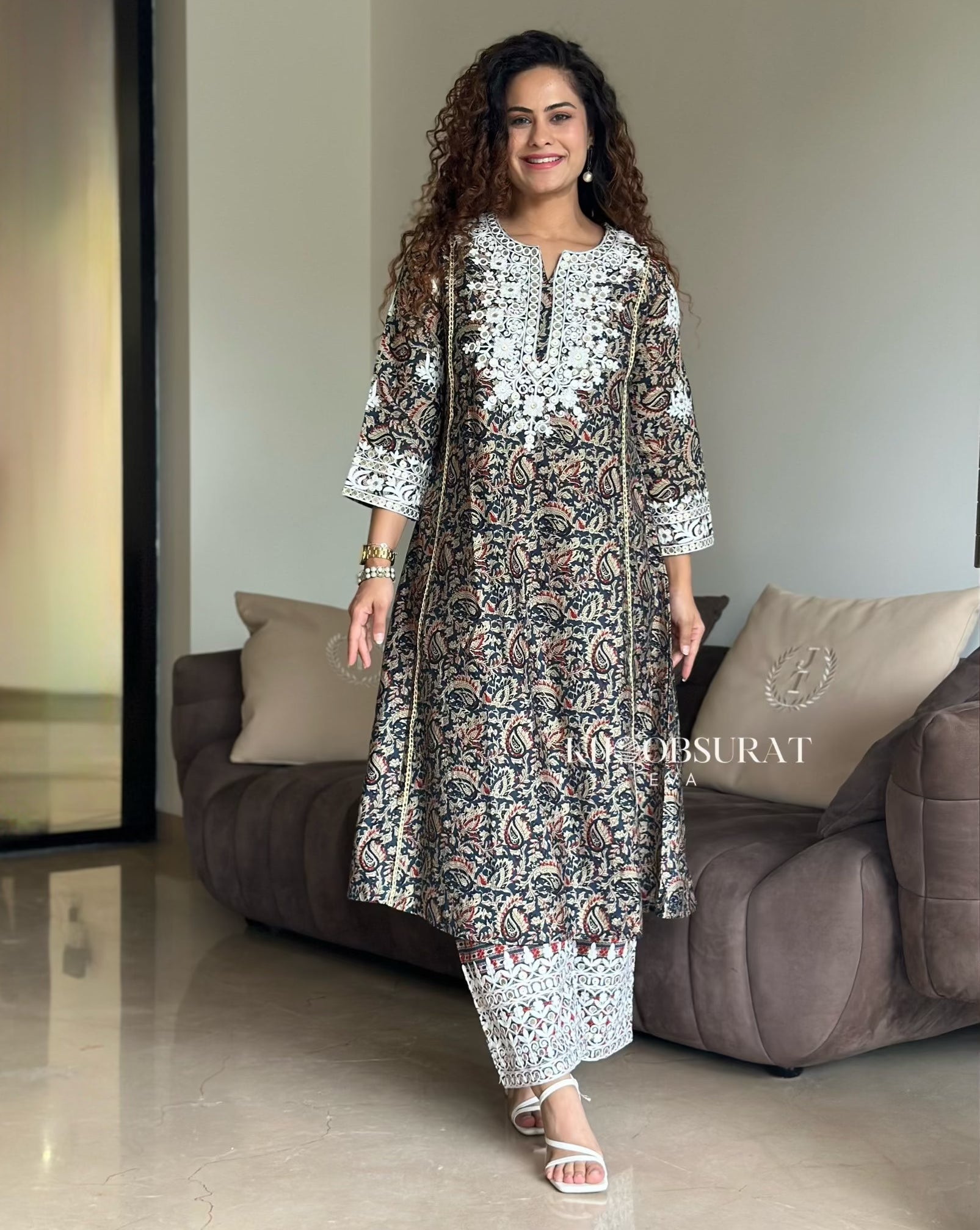 Rang Rasiya Embroidery Kurta Set