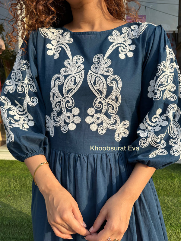 BLUE EMBROIDERED DRESS WITH PUFF SLEEVES 