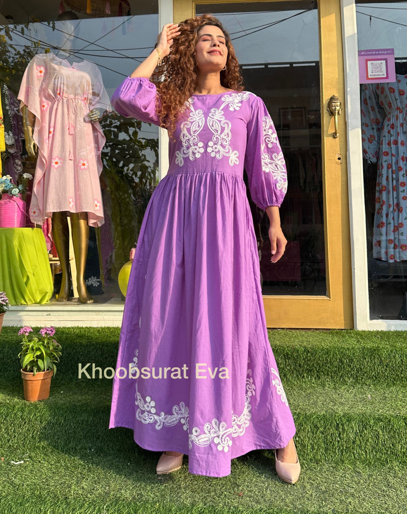 PURPLE EMBROIDERED DRESS WITH PUFF SLEEVES 